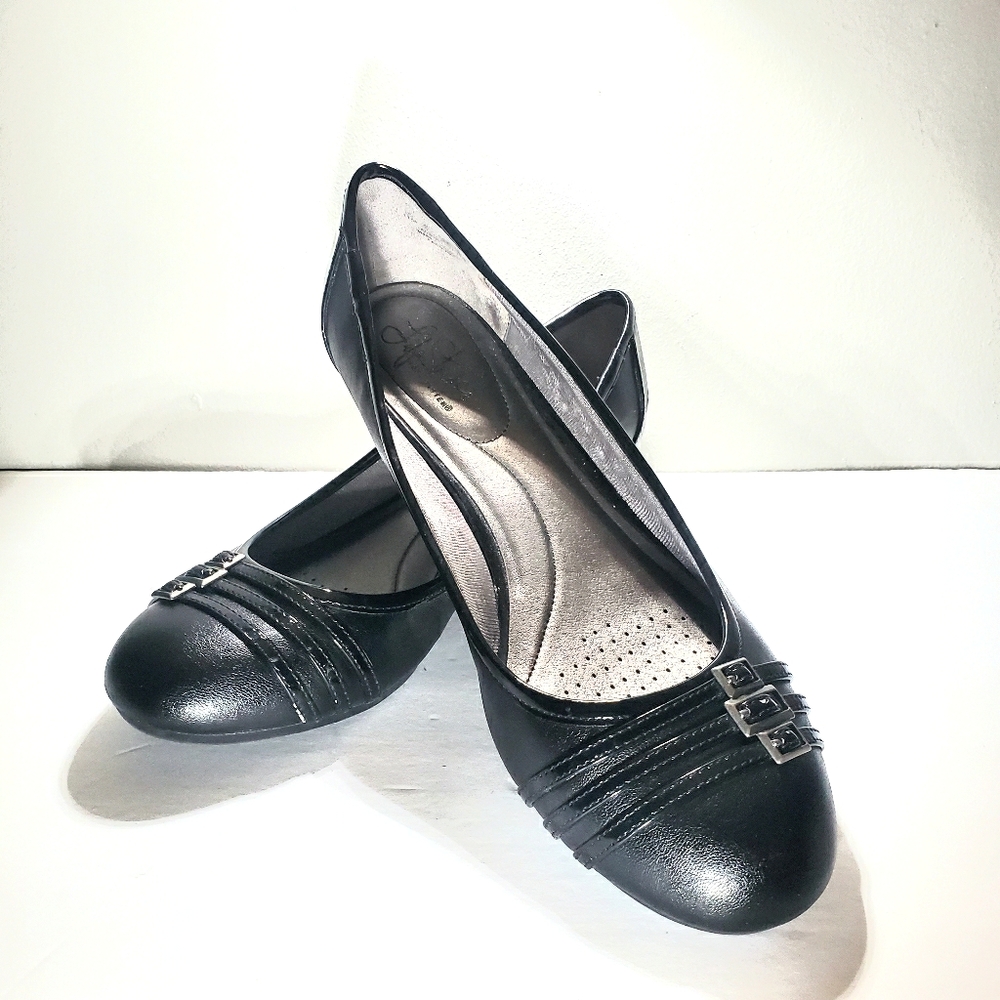 Life Stride Women's Soft System Flats Slip On Shoe